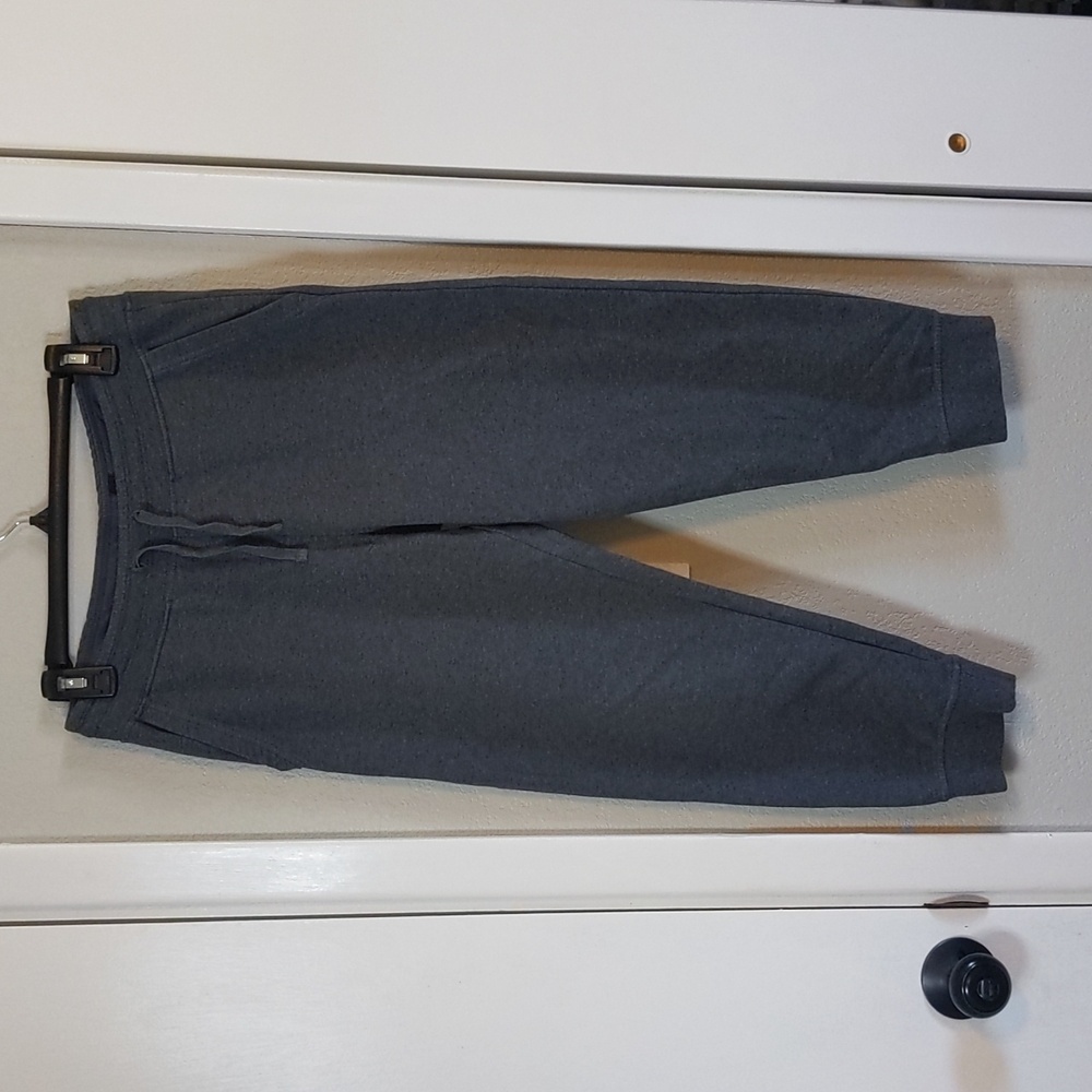 Patagonia Women's Grey Drawstring Capri Sweatpant, Small